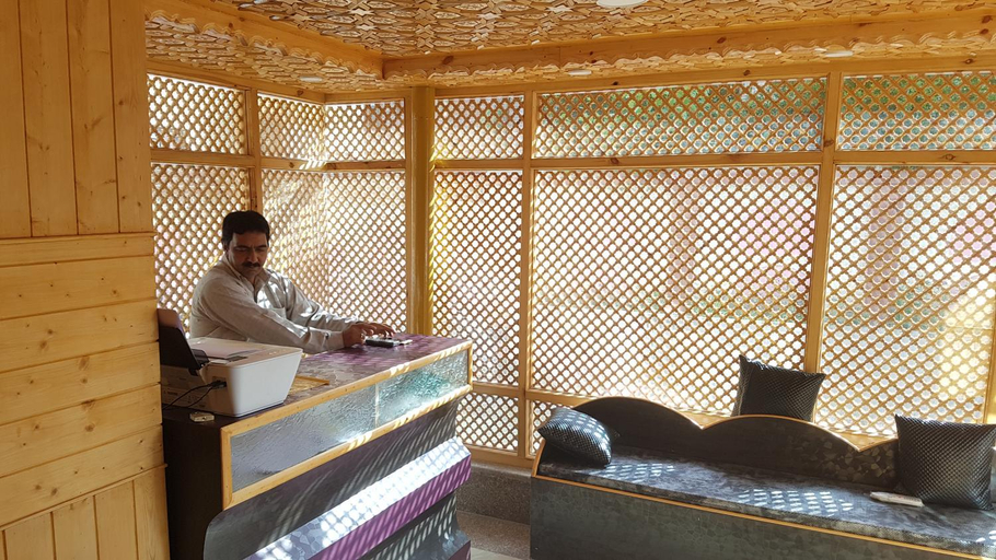 Food & Drinks 5, Hotel Gulistan, Srinagar