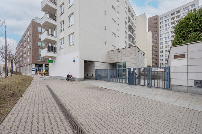 Exterior & Views 2, Spacious Studio & Parking by Renters, Warsaw