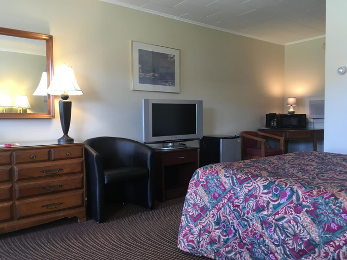 Others 3, Catamount Motel, Bennington