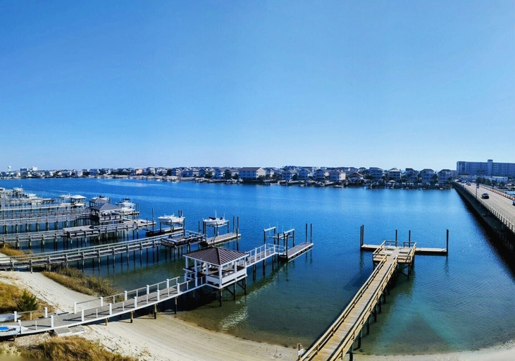 Others 5, Harbor Inn, New Hanover