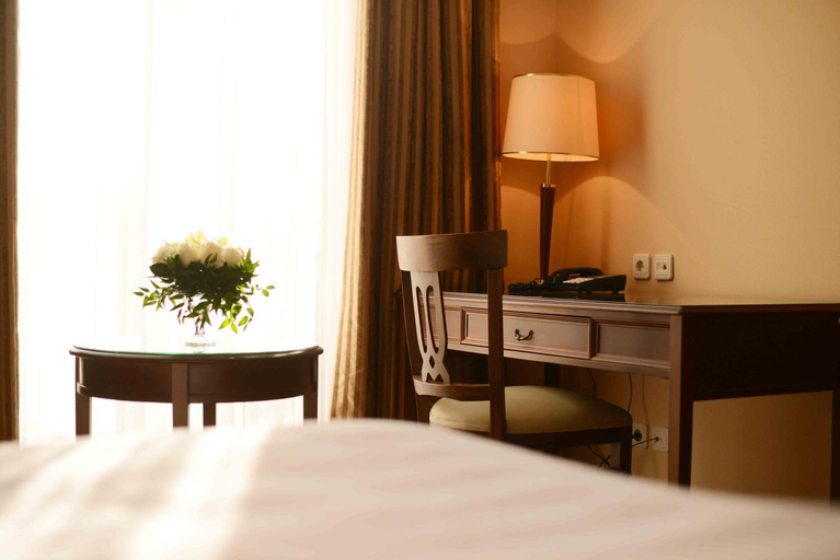 Bedroom 4, LOTTE City Hotels Tashkent Palace, Tashkent City