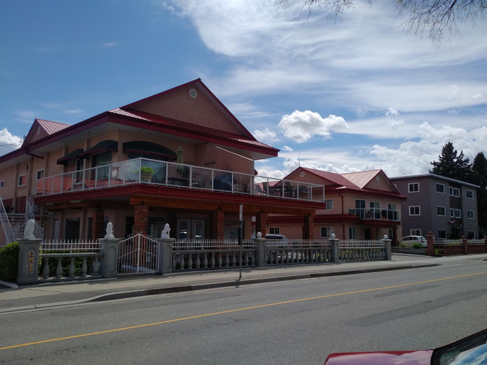 View 4, SlumberLodge Hotel, Okanagan-Similkameen