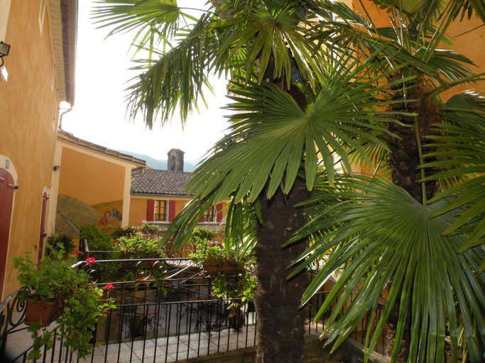 Others 5, Hotel L Oronge, Gard