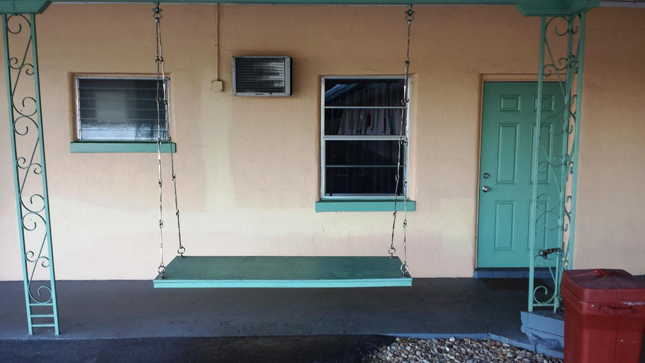 Others 4, Campbell Motel, Brevard