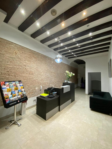 Public Area 2, Hostal Drassanes, Barcelona