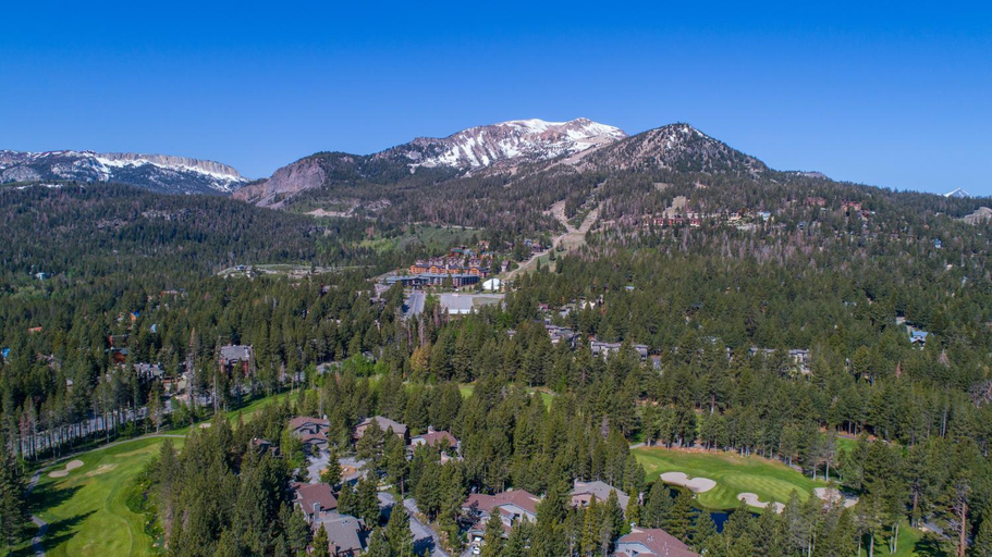 Exterior view, Mammoth Golf Properties By 101 Great Escapes, Mono