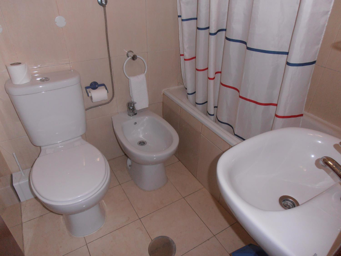 Bathroom 4, Hotel S Marino, Porto