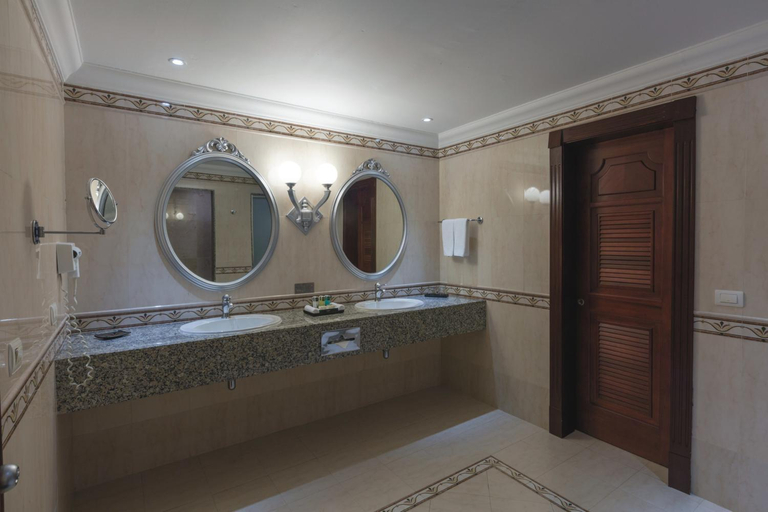 Bathroom 5, Hotel Riu Palace Las Americas - Adults Only- All Inclusive, Benito Juárez