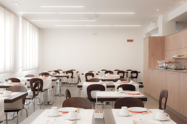 Food & Drinks 5, Blu Arena Hotel, Pesaro E Urbino