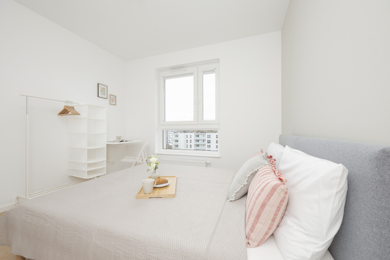 Bedroom 3, Apartment With Desk in Gdansk by Renters, Gdańsk City