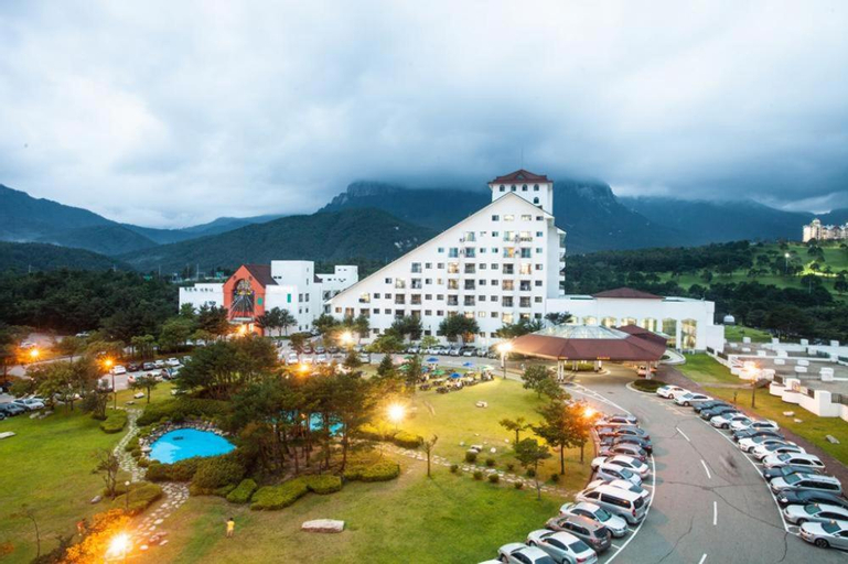 Il Sung Seorak Resort, Goseong