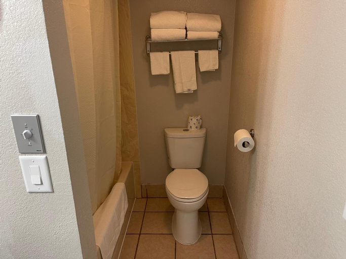 Bathroom 8