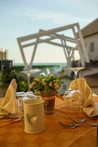 Food & Drinks 5, Albergo La Lampara, Livorno