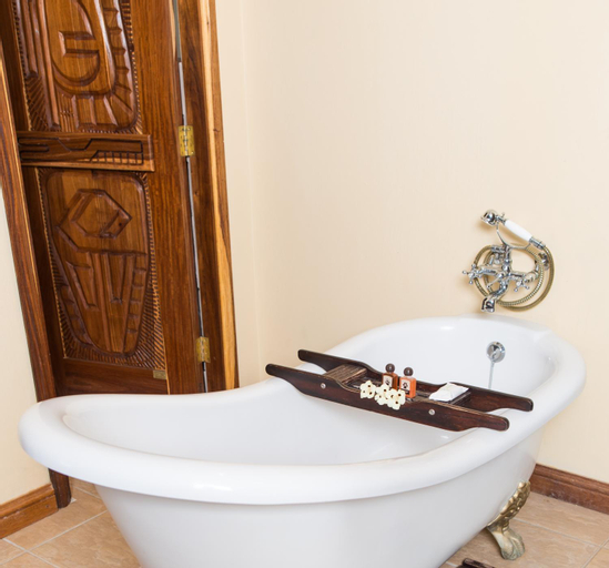 Bathroom 9
