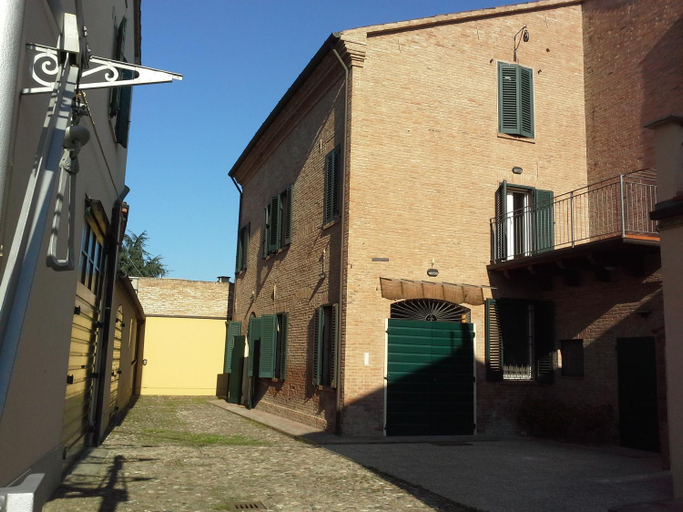 Others 4, Le Stanze sul Po, Ferrara