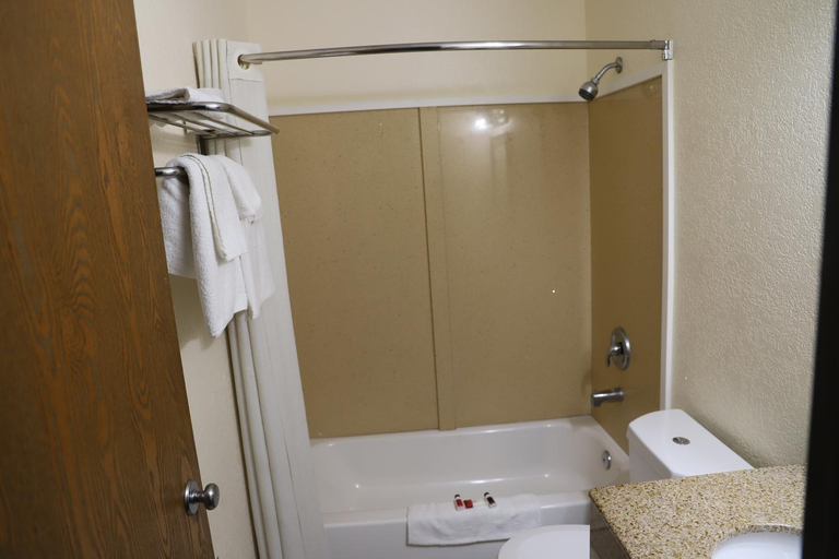 Bathroom 3, Super 8 by Wyndham Richmond Airport VA, Henrico