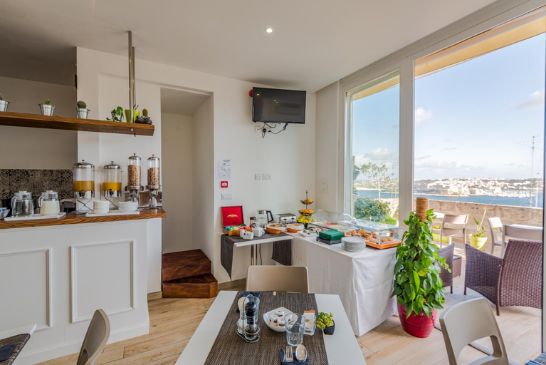 Food & Drinks 2, Tano's Boutique Guesthouse
