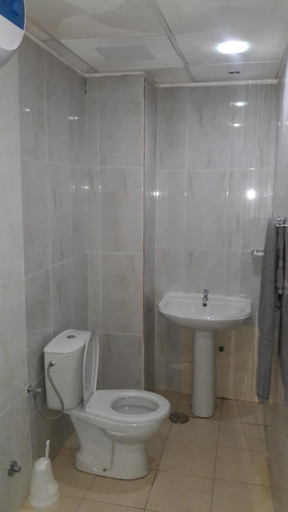 Bathroom 4, Apartamentos Santiago - Praia, Praia