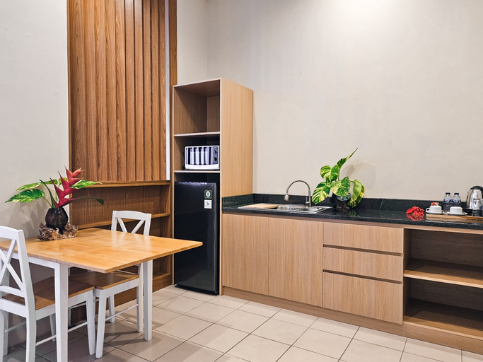 Dining Room 13