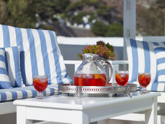 Food & Drinks 4, Folegandros Apartments, South Aegean