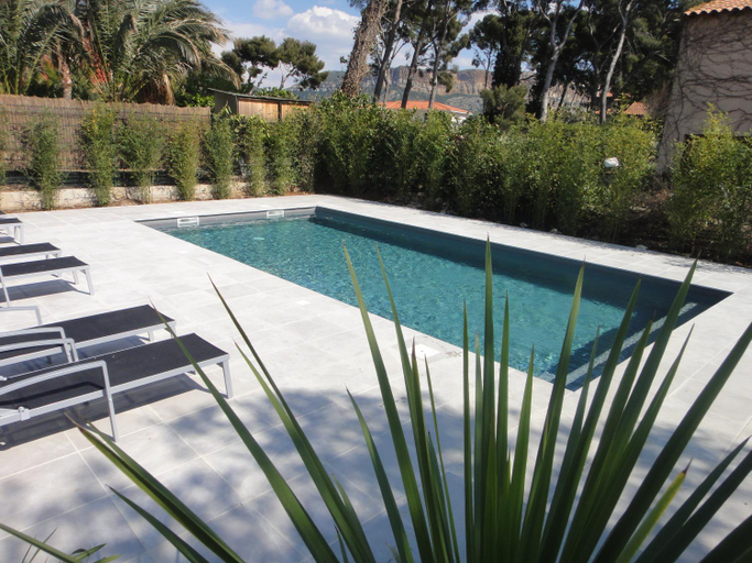 Sport & Beauty 2, Home Cassis - Maison Les Calanques - Piscine chauffee a 30c, Bouches-du-Rhône
