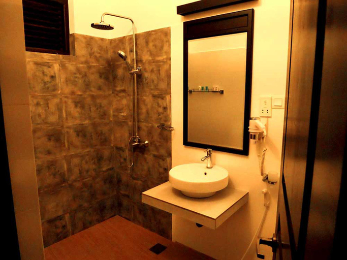 Bathroom 5, Lagoon Paradise Beach Resort, Tangalle