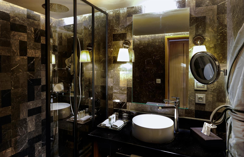 Bathroom 6