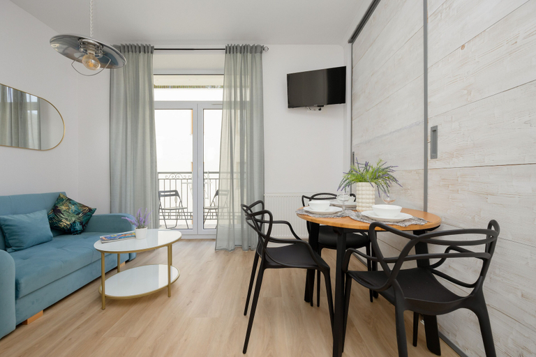 Others 5, Apartment With Bath in Warsaw by Renters, Warsaw
