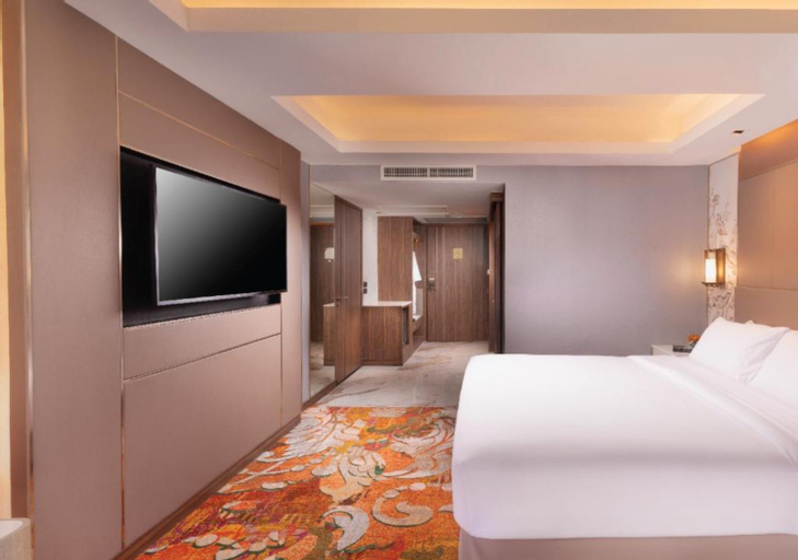Bedroom 14