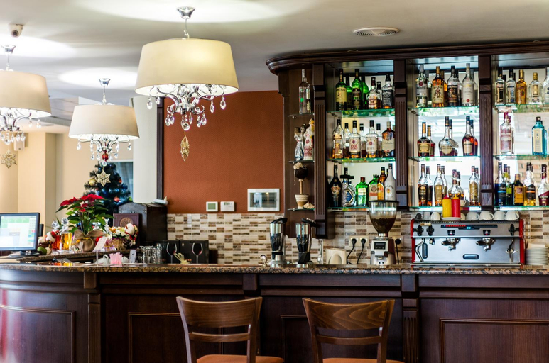 Food & Drinks 5, Ermitazh Hotel Complex, Novomoskovs'kyi