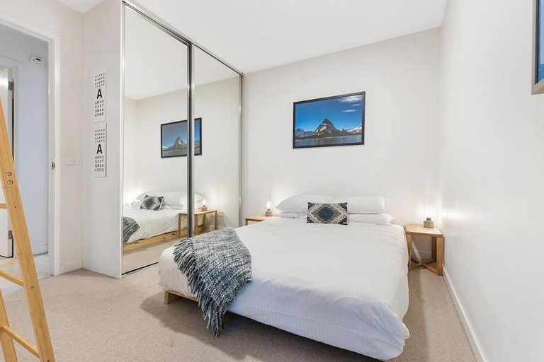 Bedroom 2, Inner City Convenience In The Heart of Melbourne, Melbourne