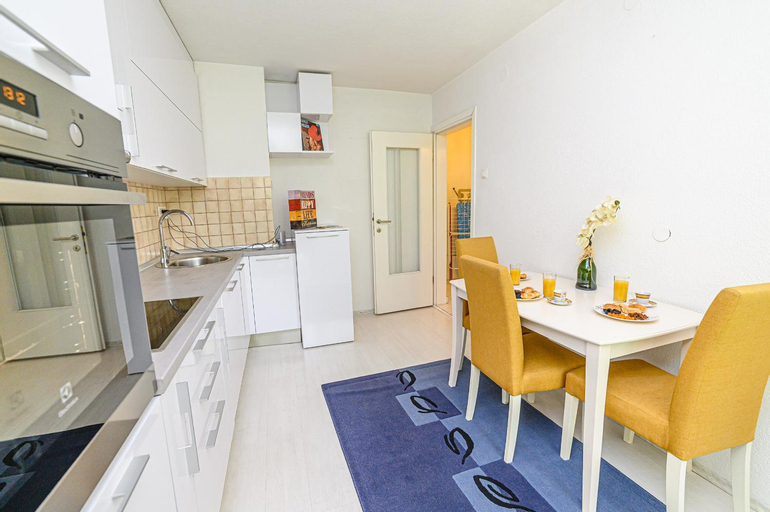 Dining Room 5, Beautiful cozy Studio close to City Center, Istočno Sarajevo