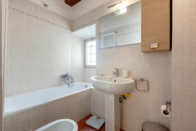 Bathroom 3, Cupolone Apartment by Mamo Florence, Florence