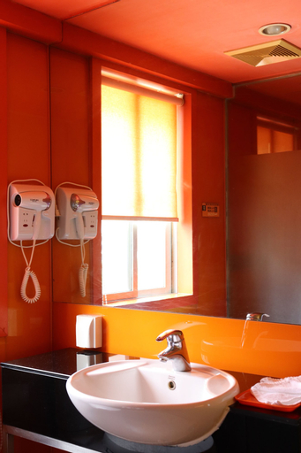 Bathroom 4