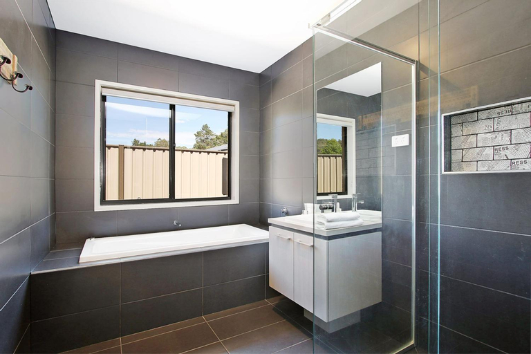 Bedroom 3, Alpine Knights Stylish Luxury, Alpine - East