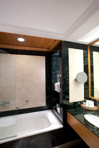 Bathroom 4, Trident, Chennai, Kancheepuram