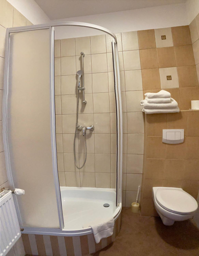 Bathroom 3, Hotel Gryf **, Kościerzyna