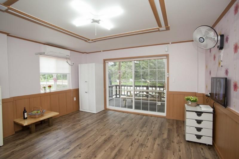 Others 2, Miryang Mirinae Pension, Miryang