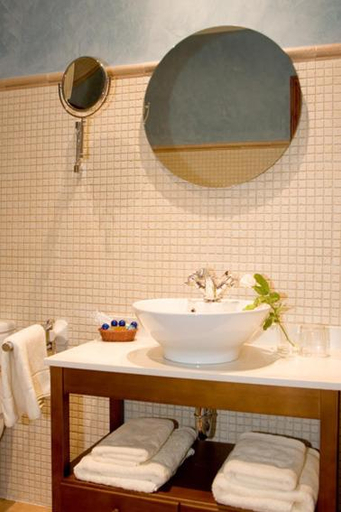 Bathroom 4, La Vila, Baleares