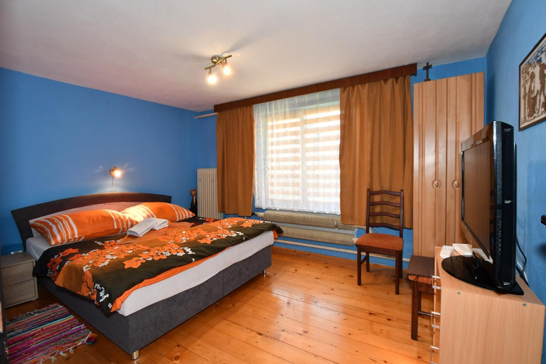 Others 3, Privat Lujza, Ružomberok