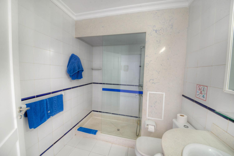 Bathroom 3, Morana Apartments Lanzarote, Las Palmas