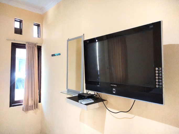 Others 4, Wisma Mutiara near Alun Alun Demak Mitra RedDoorz, Demak