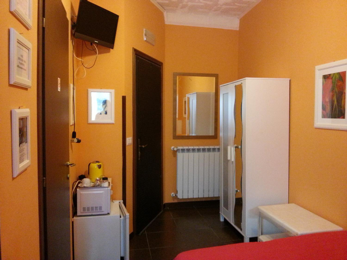 Affittacamere Andronaco, Milano
