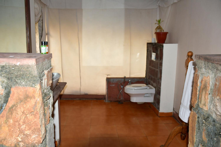 Bathroom 5, Sultan Bagh Resort by The Sky Imperial Ranthambhore, Sawai Madhopur