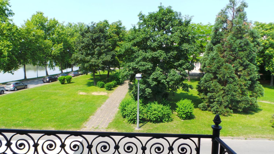 Others 5, Hostel Levicki, Slavonski Brod