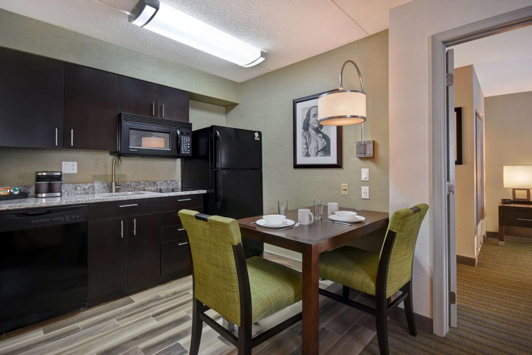 Dining Room 17