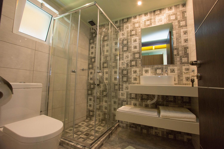 Bathroom 3, Koukis Sea side Complex, Ionian Islands