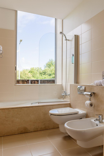 Bathroom 21