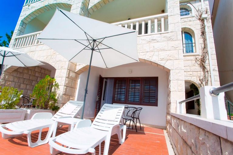 Others 3, Hope - 30m to the sea & Seaview - R3, Brela