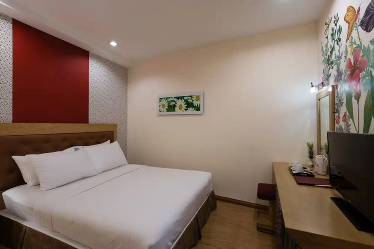 Bedroom 6